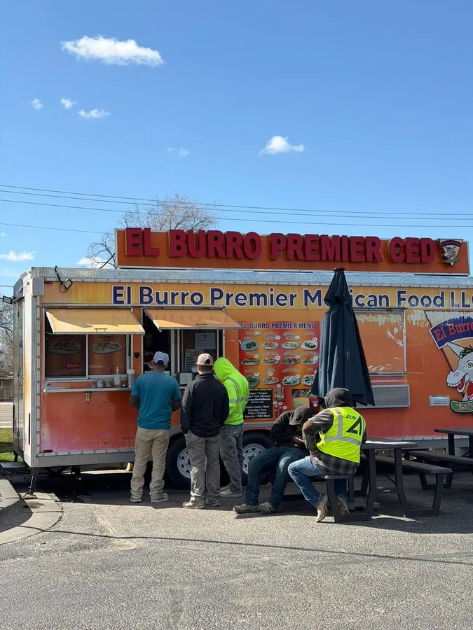 El Burro Premier food truck at 4523 Cleveland Blvd in Caldwell, Idaho